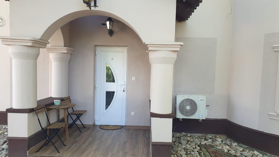 Balcony/Terrace, Balcony/Terrace