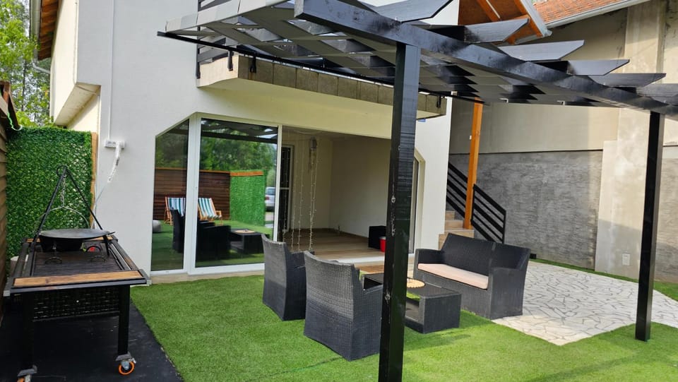 Property building, BBQ facilities, Garden, Seating area, Garden view