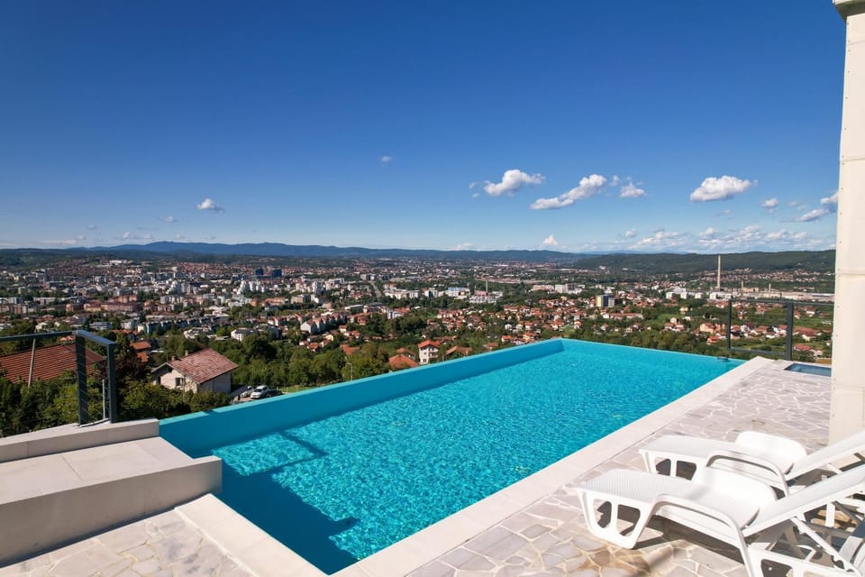Day, Pool view, Swimming pool, Swimming pool, sunbed