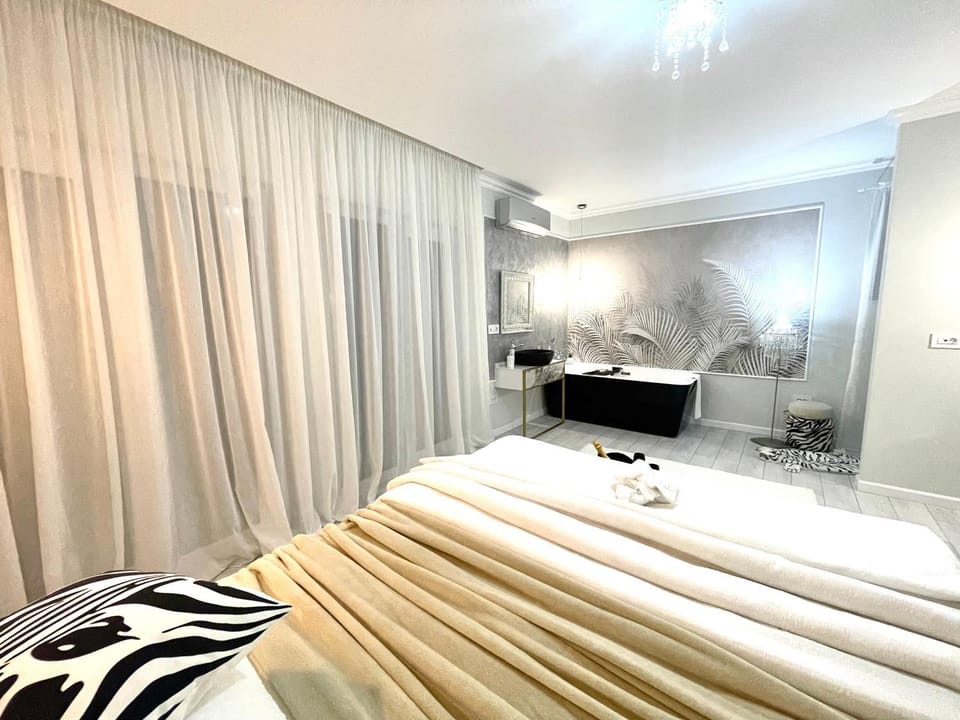 Studio with Piano & Bathtub AM Apartment 13 Apartment in Timisoara