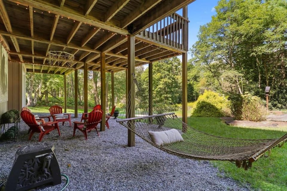 Gorgeous Cottage with Hot Tub in Boone NC! House in Brushy Fork