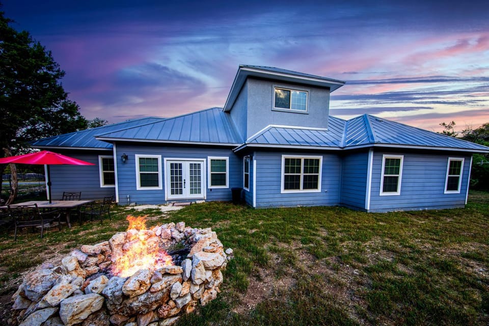 Lakeview Luxury House in Spring Branch