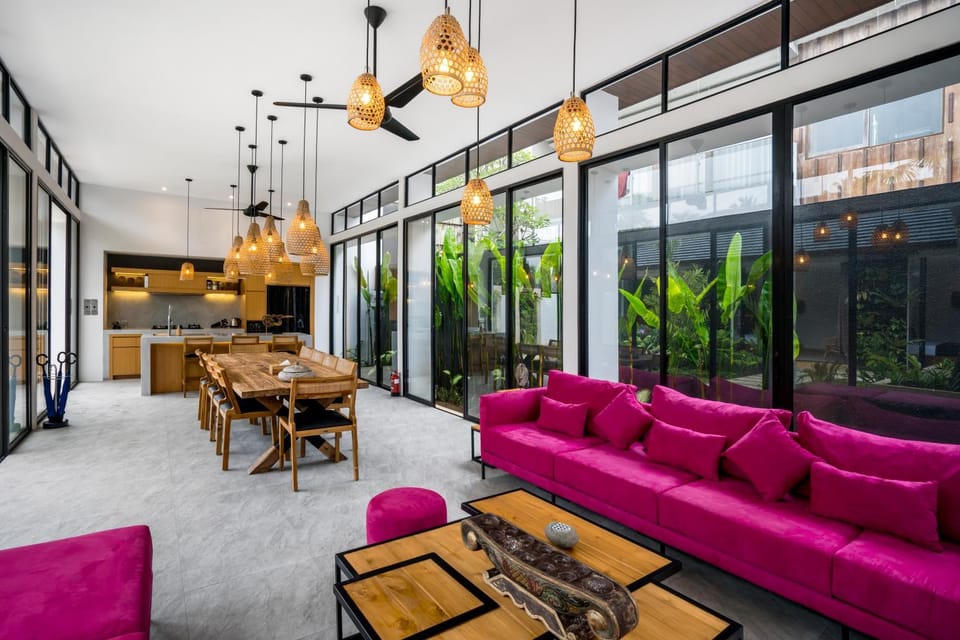 Living room, Seating area