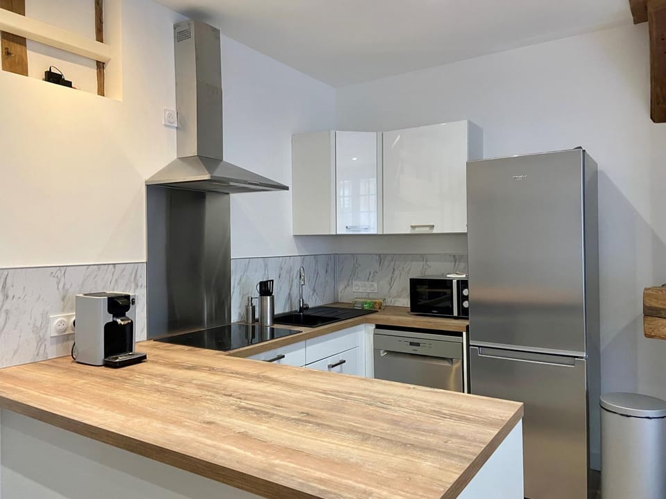 Kitchen or kitchenette, dishwasher, minibar, pet friendly, stove, toaster