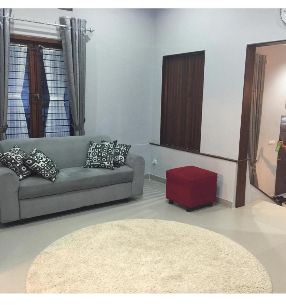 Villa Syamsu Bed and Breakfast in West Sumatra, Indonesia