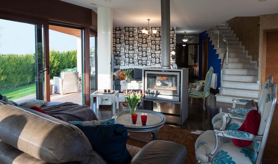 Living room, flat iron