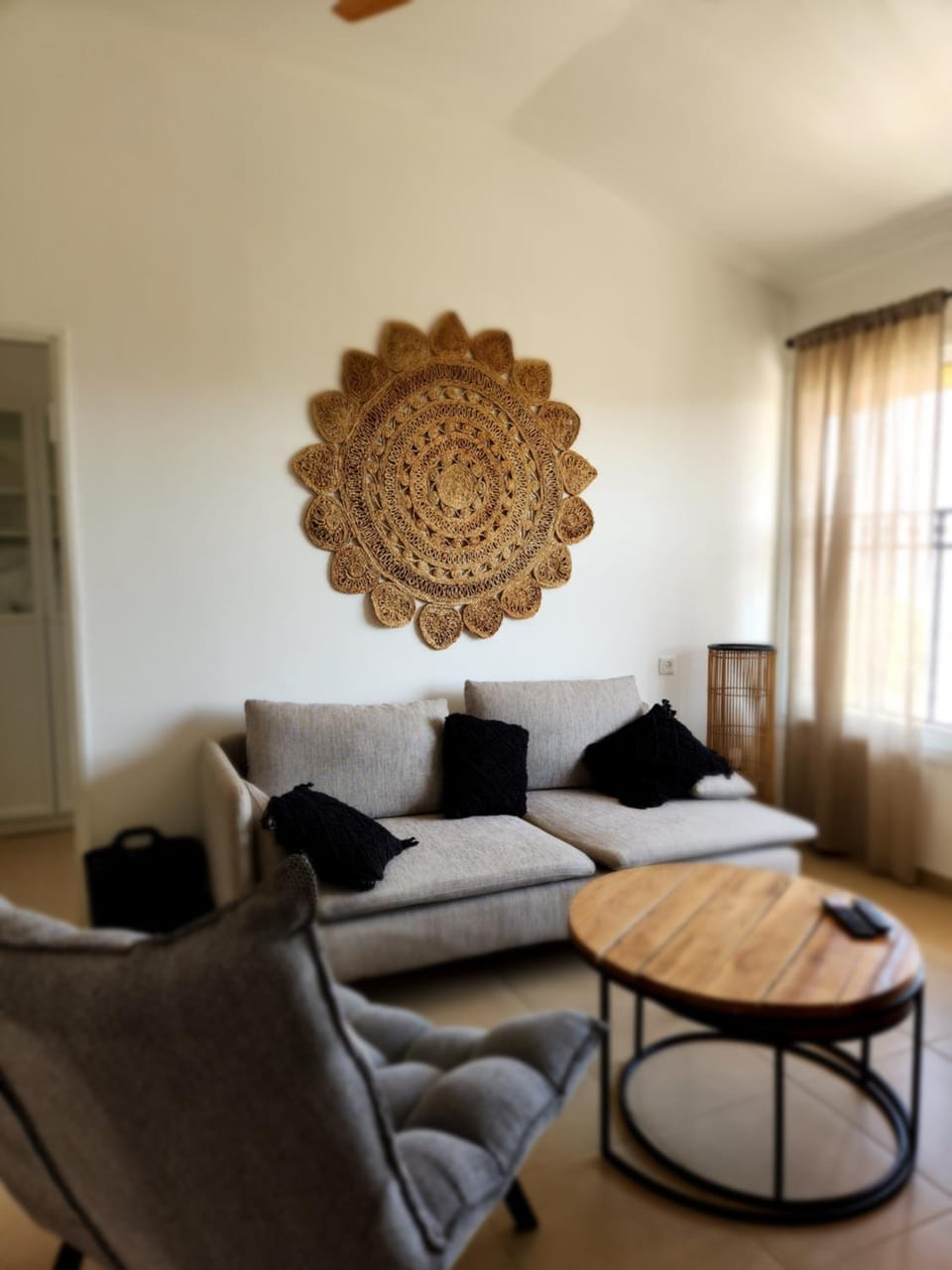 Living room, Photo of the whole room, Seating area, air conditioner, air conditioner