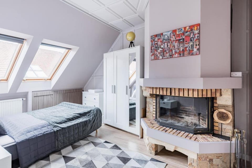 Bed, Bedroom, fireplace, air conditioner