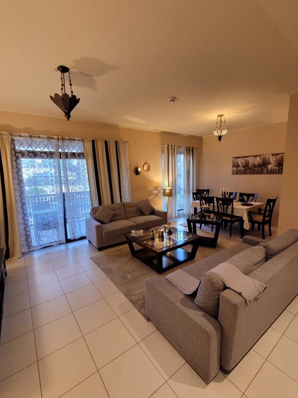 Living room, Dining area