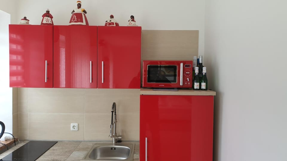 Coffee/tea facilities, Kitchen or kitchenette, minibar