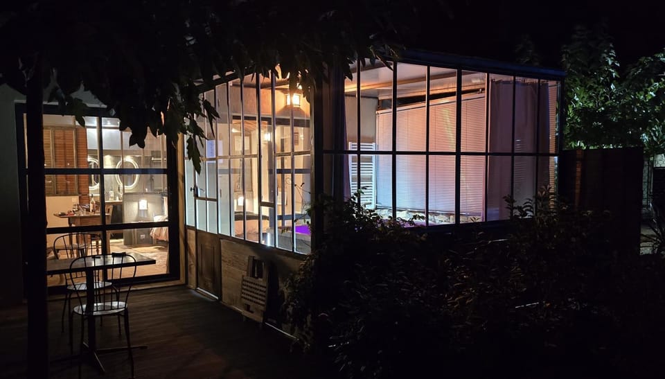 Patio, Night