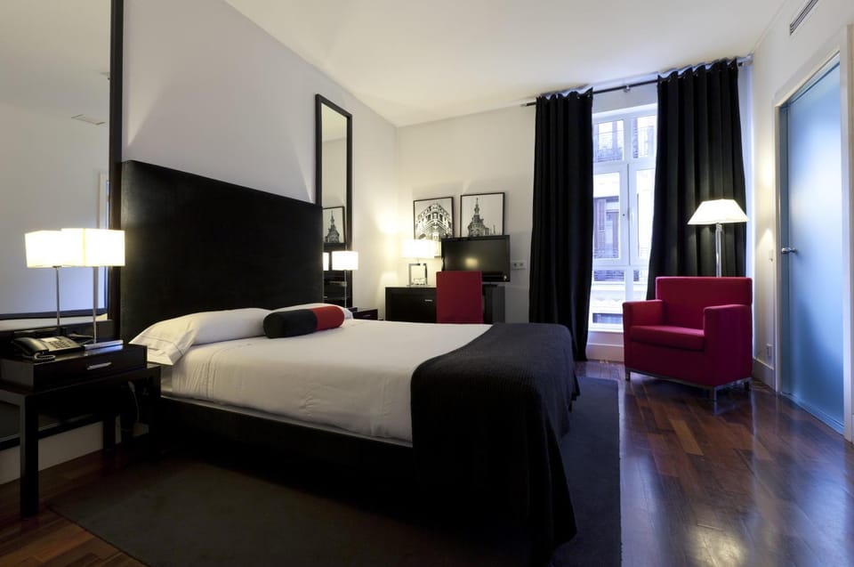 Bathroom, Bedroom