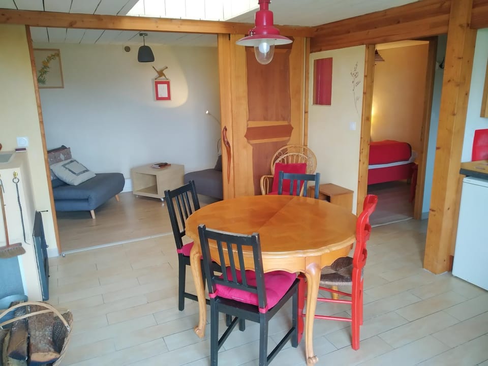 Living room, Dining area, Bedroom