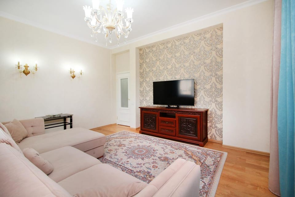 2-комнатная квартира в ЖК Гагарин Парк Apartment in Almaty