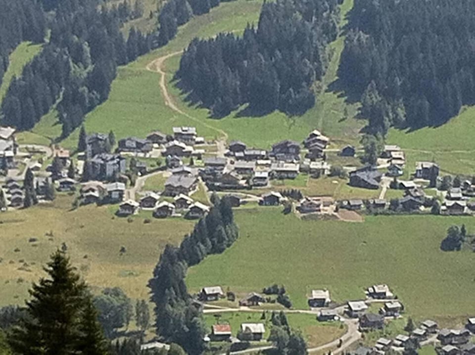 Day, Neighbourhood, Natural landscape, Bird's eye view, Mountain view
