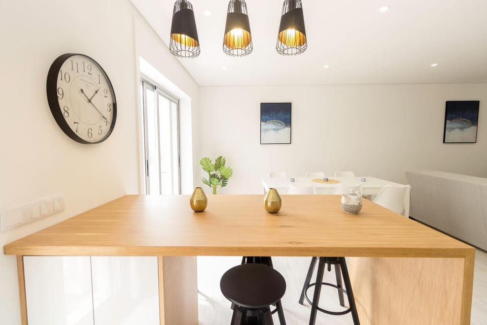 Kitchen or kitchenette, Living room, Decorative detail, Seating area, Dining area, Breakfast, Seasons, Family, kitchen, kitchen