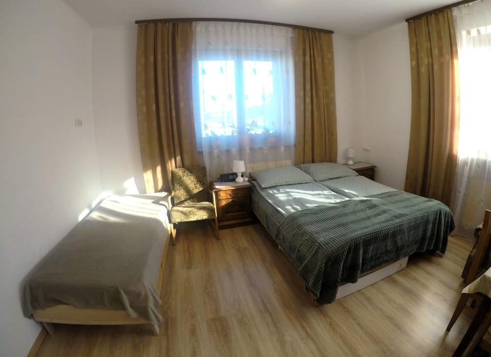 Pokoje gościnne, mieszkanie na wynajem w Świdniku k Lublina Apartment in Masovian Voivodeship