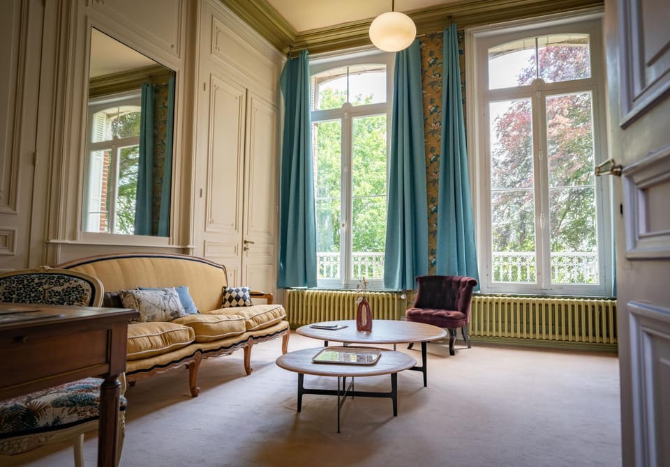 Living room, Garden view