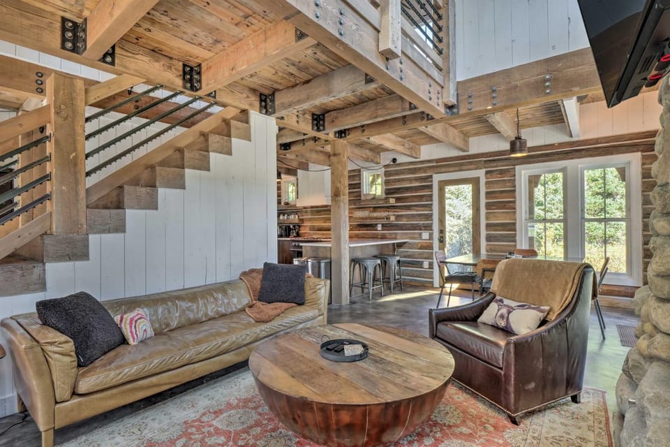 8 Mi to Ski: Custom-Built Cabin in Breckenridge Cabin in Summit County