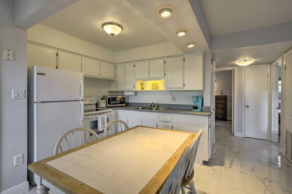 'The Palms' Cocoa Beach Condo: Walk to Beach! House in Cocoa Beach