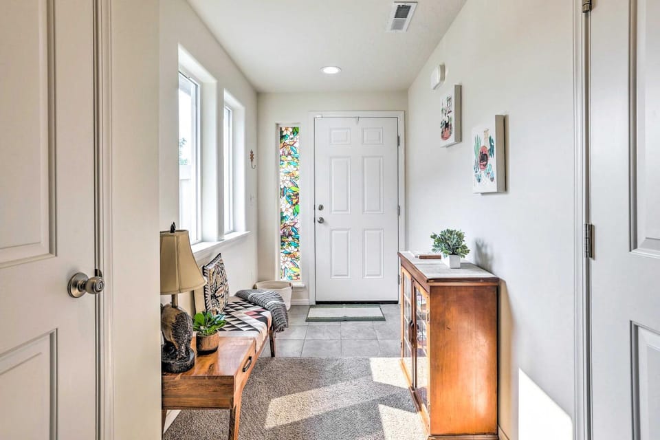 Prismatic Boise Retreat w/ Fenced Backyard! House in Boise