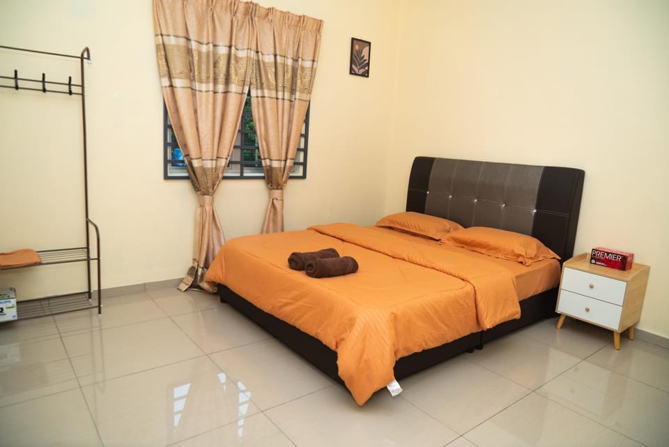 Adorable 2-bedroom home with Pool, Wi-Fi and BBQ House in Negeri Sembilan, Malaysia