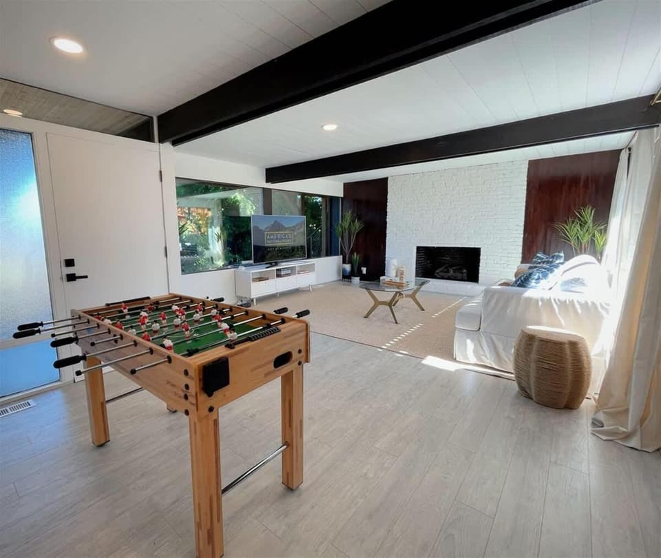 PA Kirks Bluff House in Port Angeles