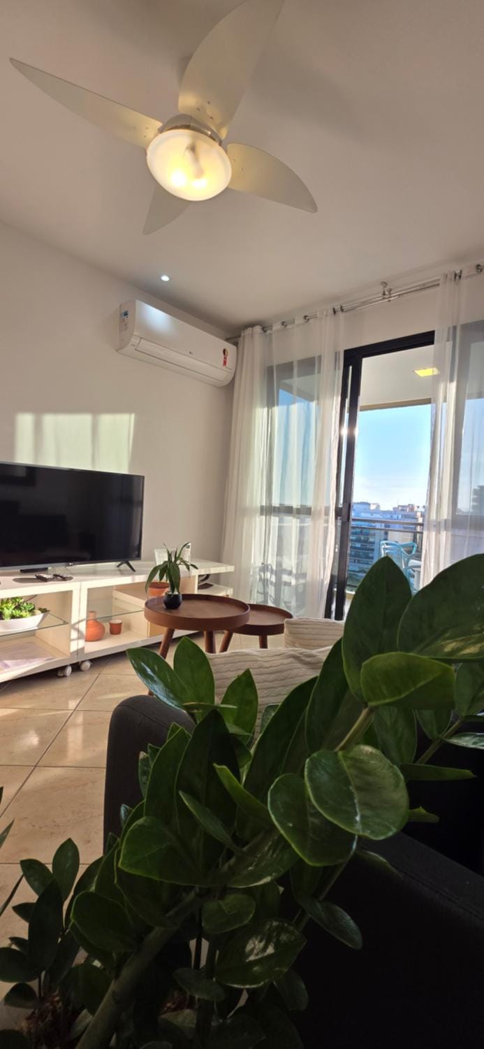 TV and multimedia, Living room, Seating area, Evening entertainment