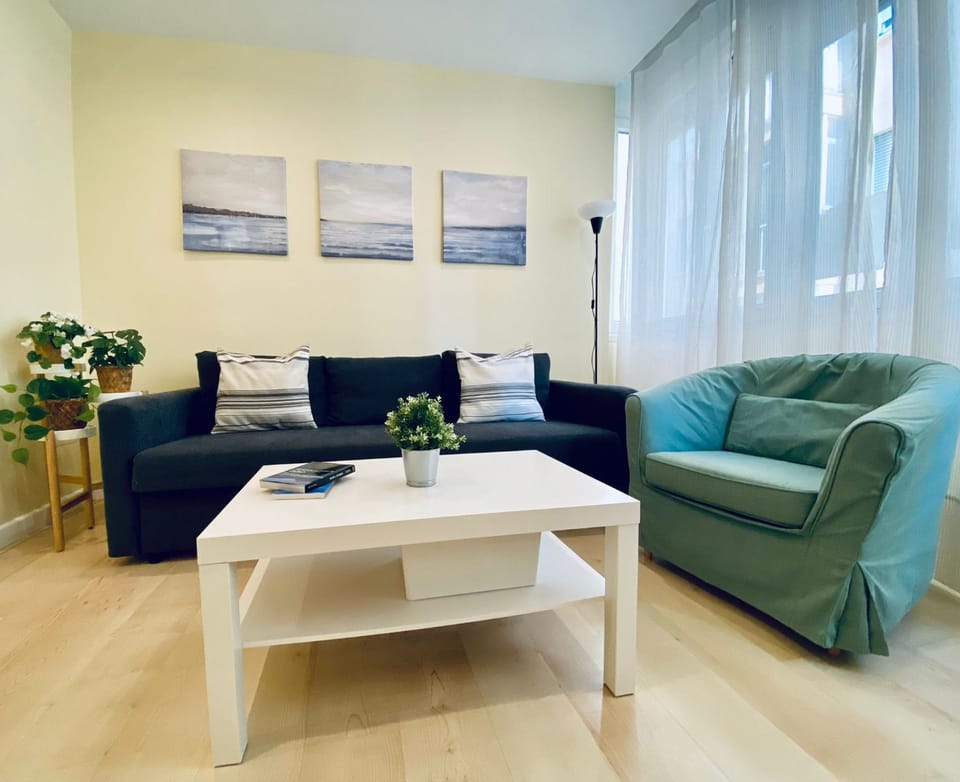 Living room, Lounge or bar
