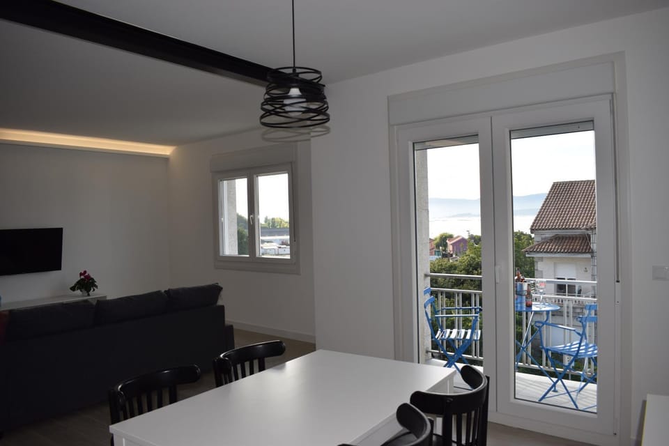 TV and multimedia, View (from property/room), Balcony/Terrace, Living room, Dining area