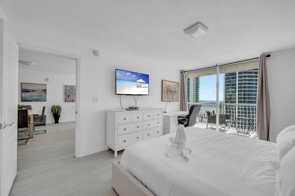 Deluxe 1 Bedroom Apartment • Brickell • Ocean View Apartment in Brickell