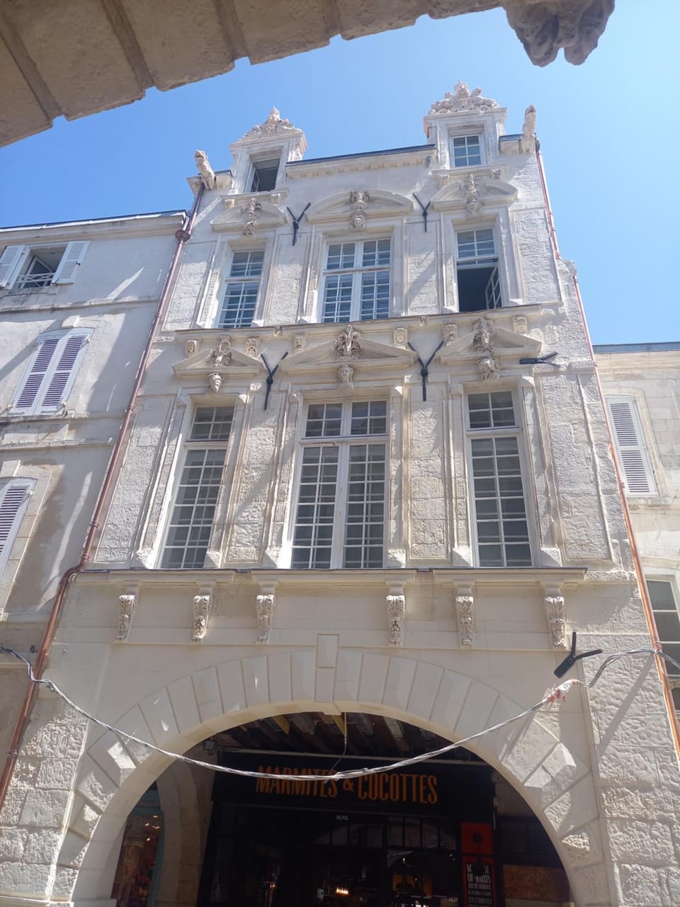 Property building, Facade/entrance