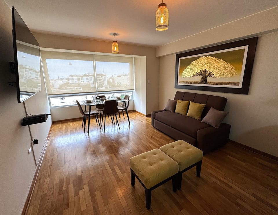 TV and multimedia, Living room, Dining area