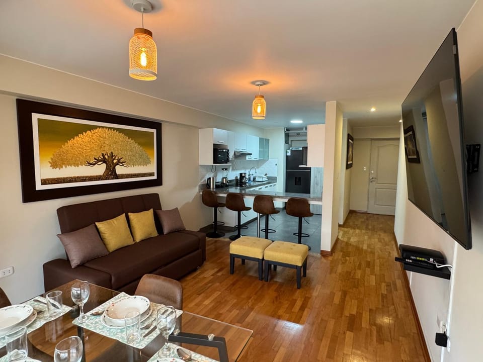 TV and multimedia, Living room, Dining area