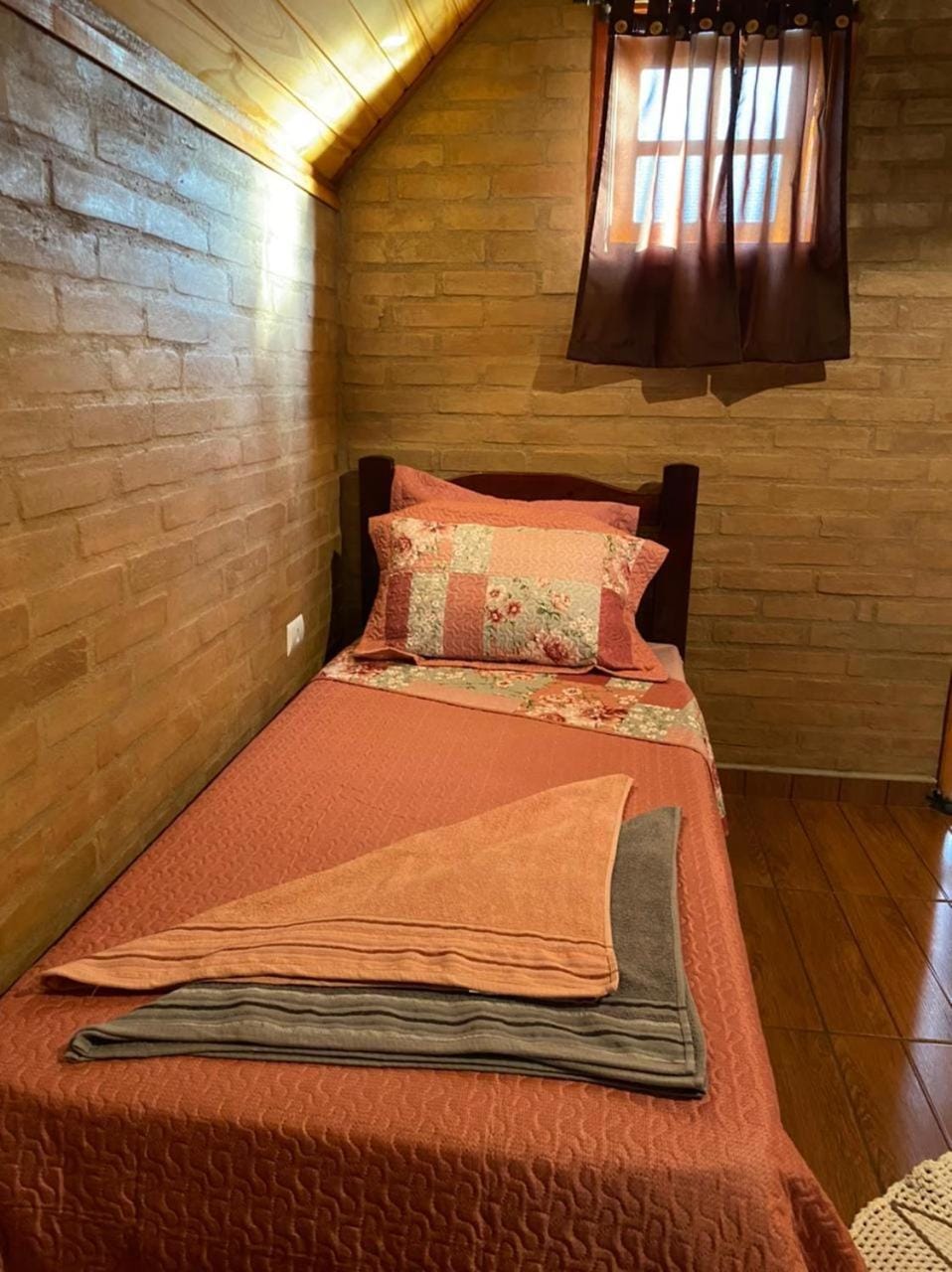 Chale Recanto Oliveira Chalet in State of São Paulo