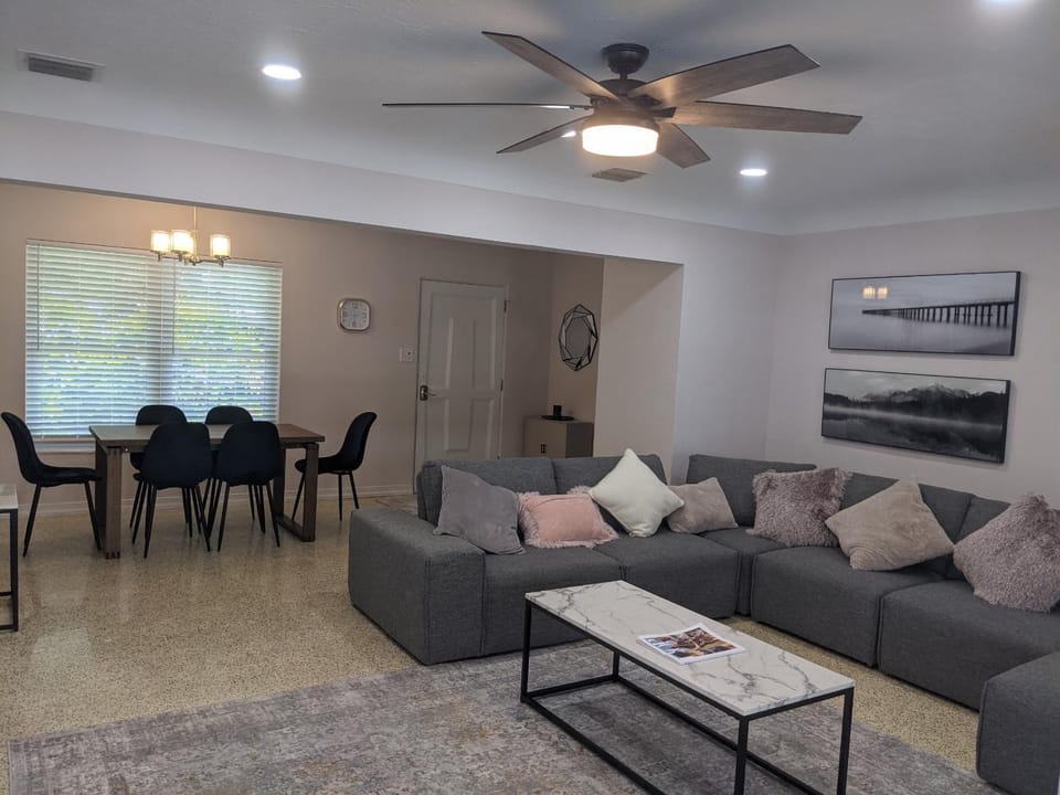 Living room, Seating area, Dining area