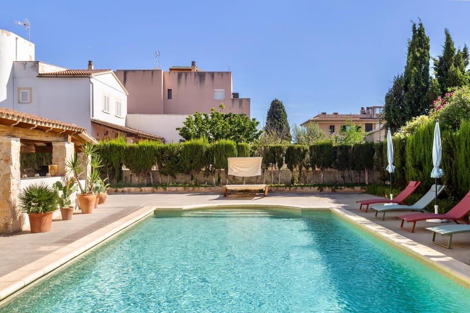Property building, Swimming pool