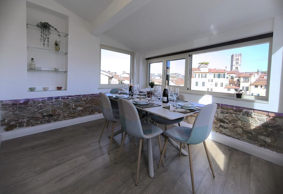 View (from property/room), Dining area, Breakfast