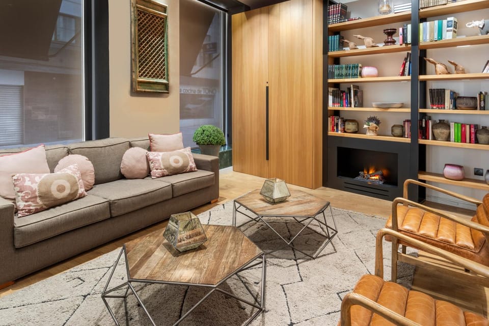 Library, Living room, Seating area