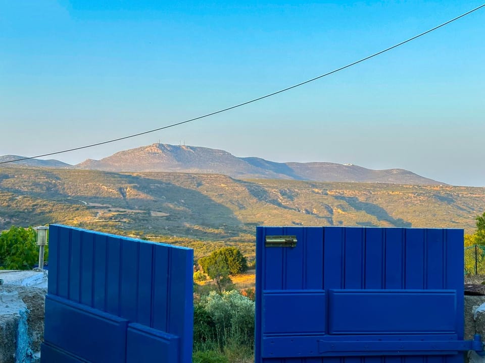Nearby landmark, Landmark view