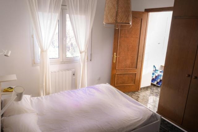 Habitación doble con Balcón - Casa rural compartida - Coliving Vacation rental in Alt Penedès