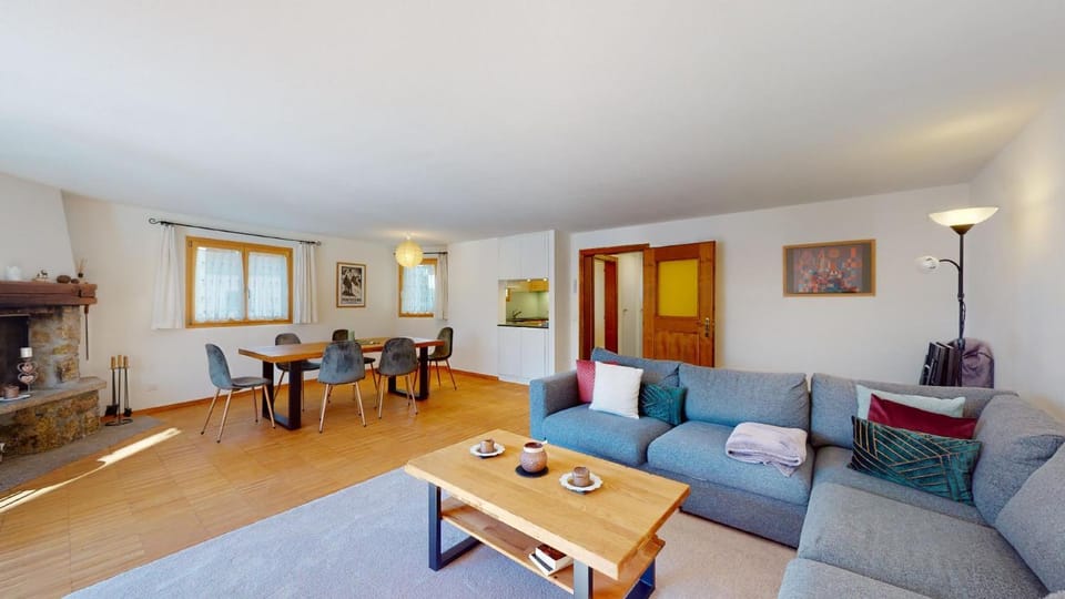 Abitaziun Cuntainta 1 - Champfèr Apartment in Saint Moritz
