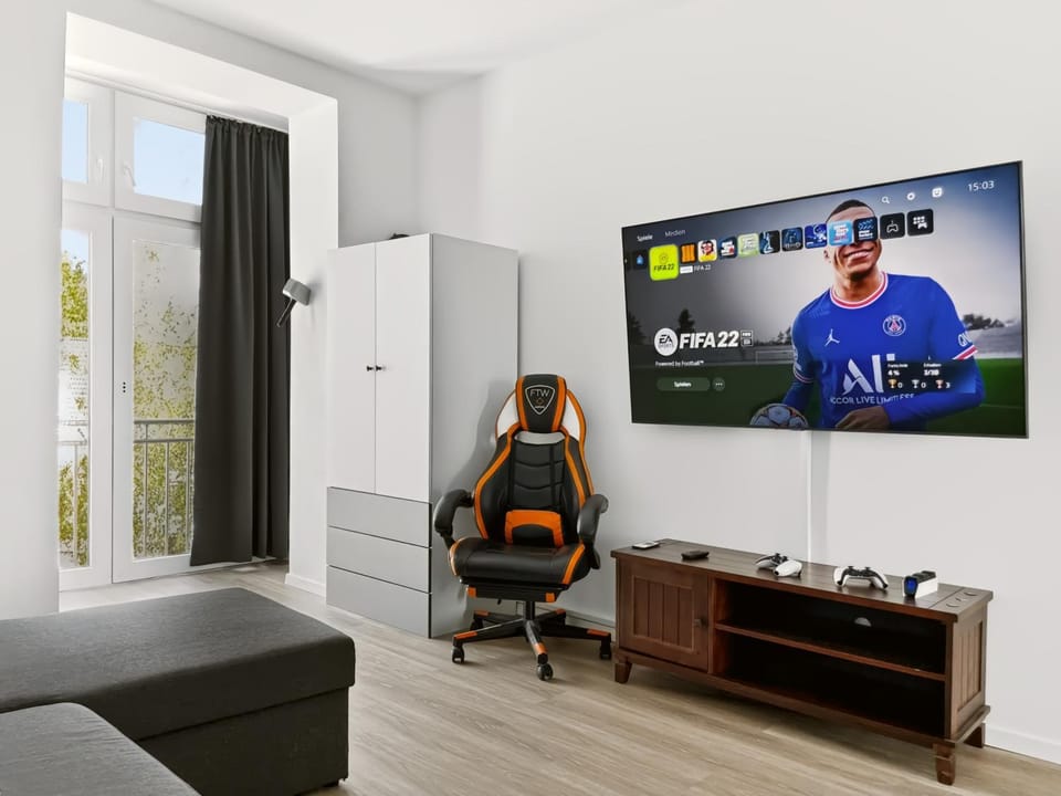 TV and multimedia, Living room