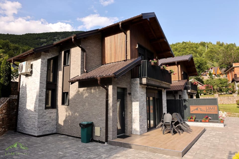 Property building, Spring, Day, Natural landscape