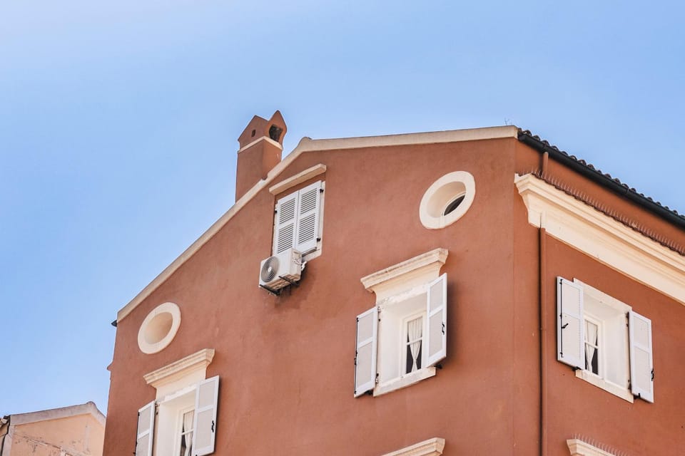Property building, Day, Landmark view