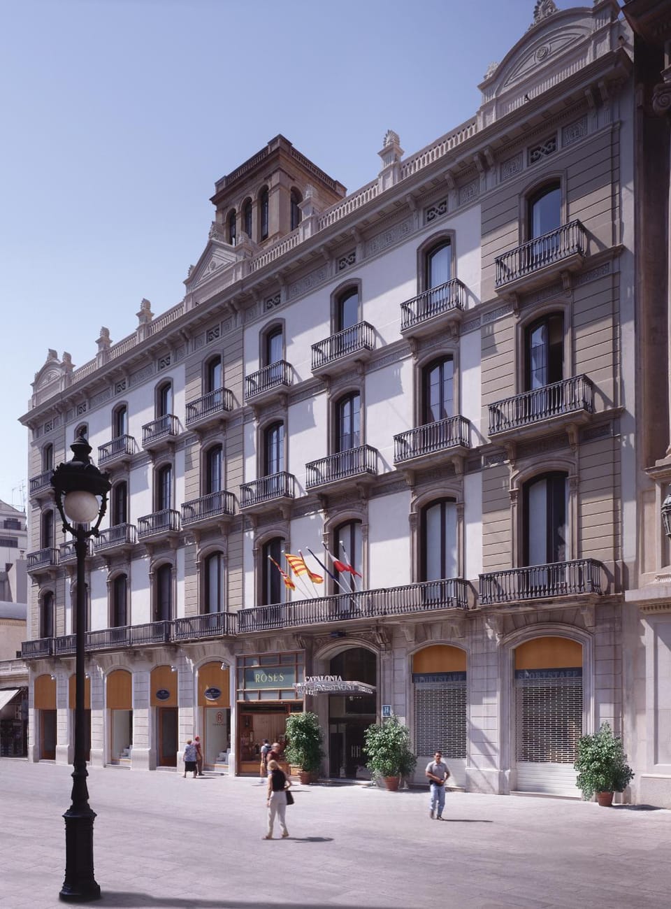 Facade/entrance