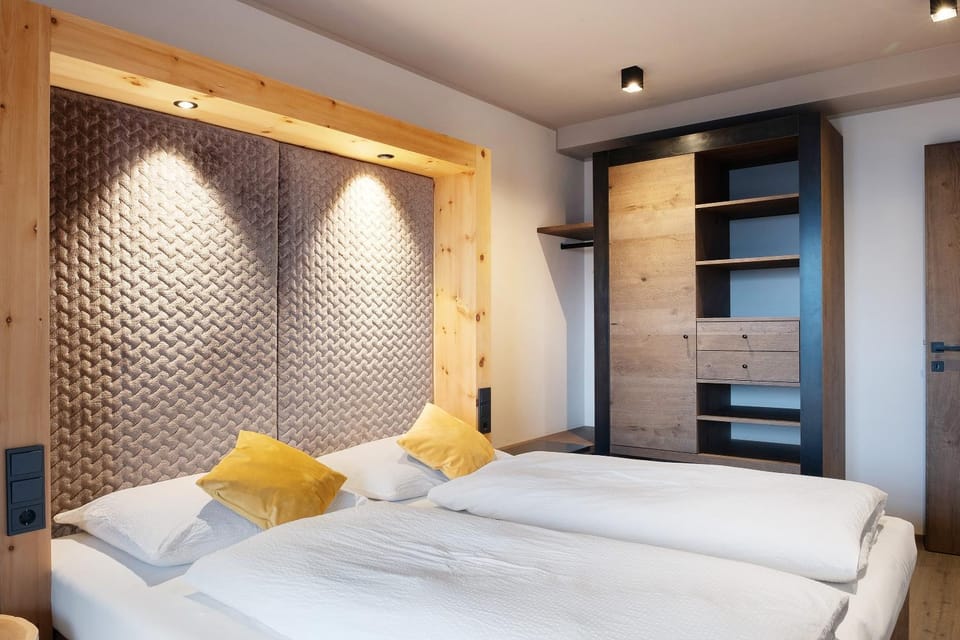 Living room, Bedroom