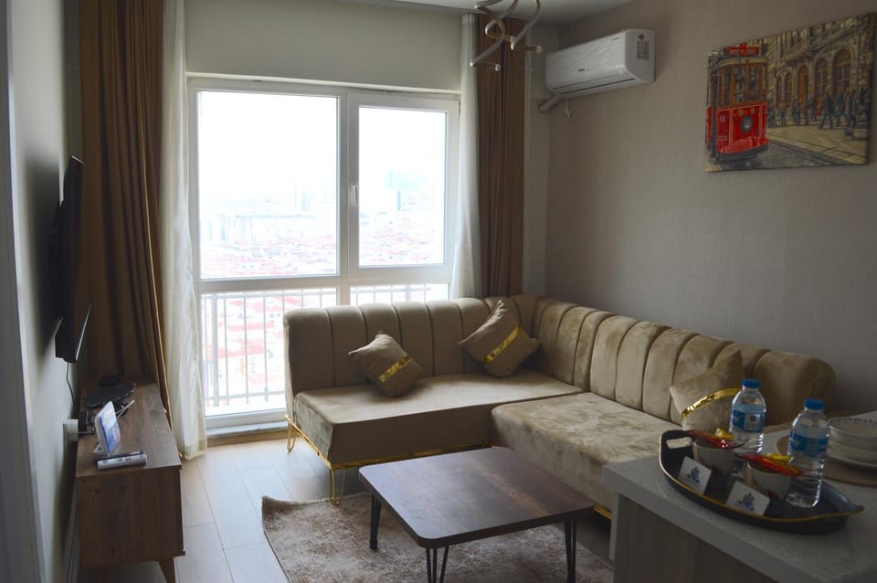 TV and multimedia, Living room, Seating area, air conditioner