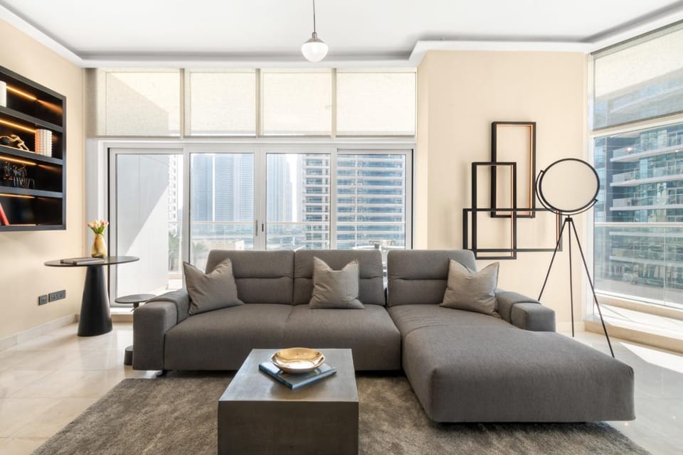 The Smart Concierge - Marina Scape Apartment in Dubai