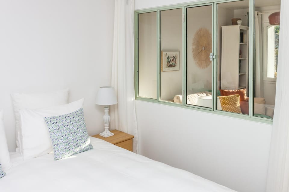 Shower, Toilet, Bedroom